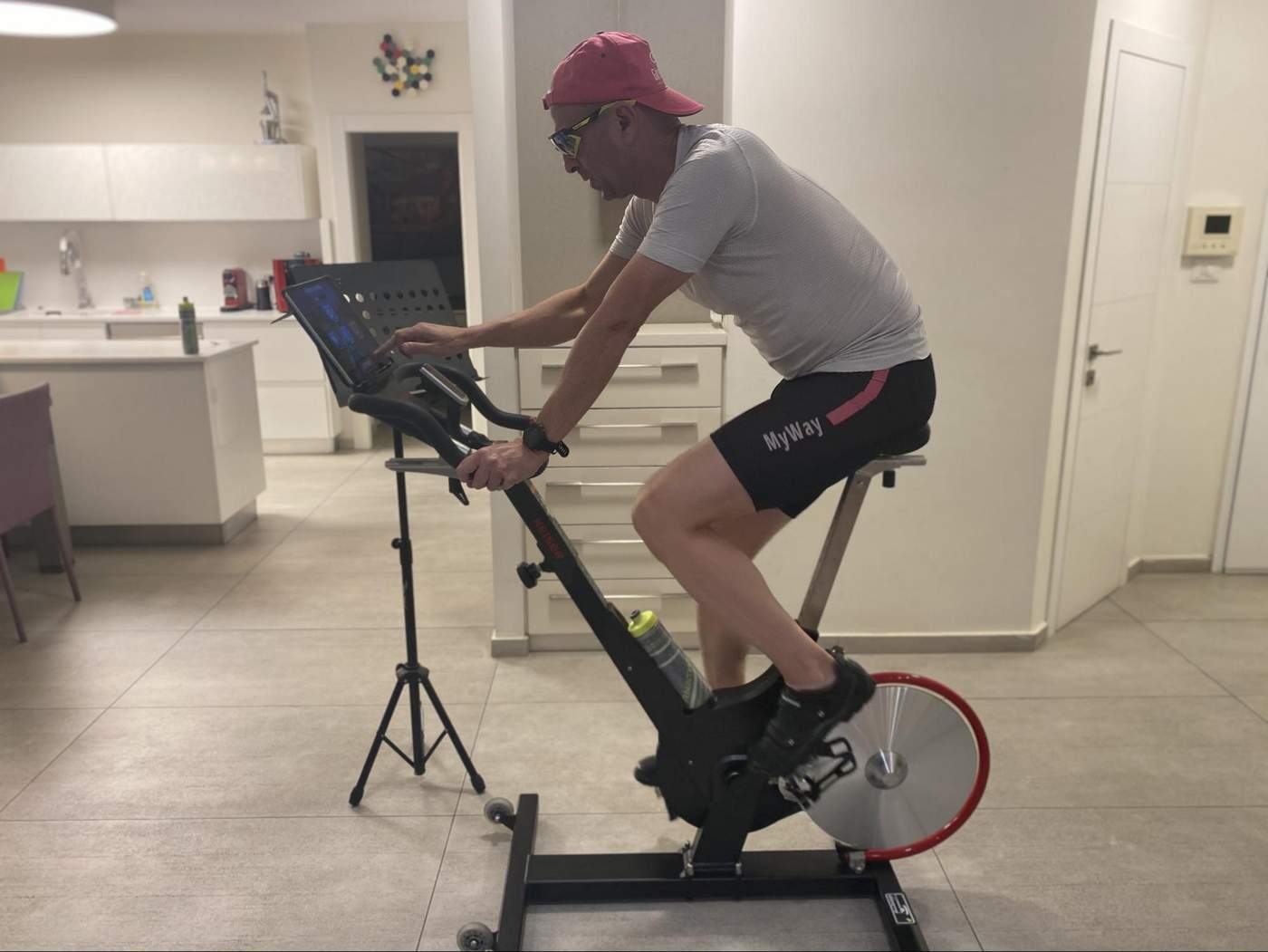 You are currently viewing אופני הספינינג החכמים של קייזר KEISER M3I במבחן: האם עדיפים על טריינר?<span class="wtr-time-wrap after-title"><span class="wtr-time-number">3</span> min read</span>